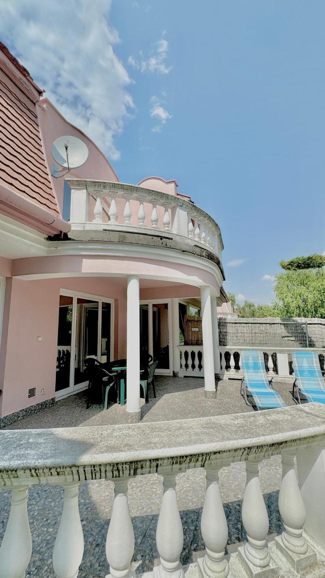 5 Haloszobas Wellness Vip House - Privat Medence Шіофок Екстер'єр фото